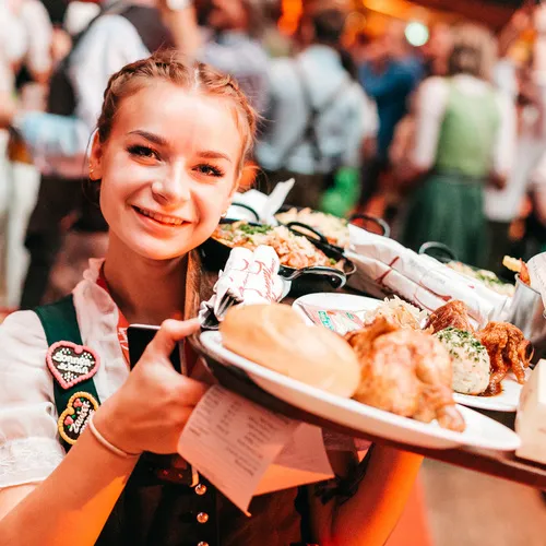 pawelservolksfestneuerfestwirtquellephilipplipiarski_orig.jpg